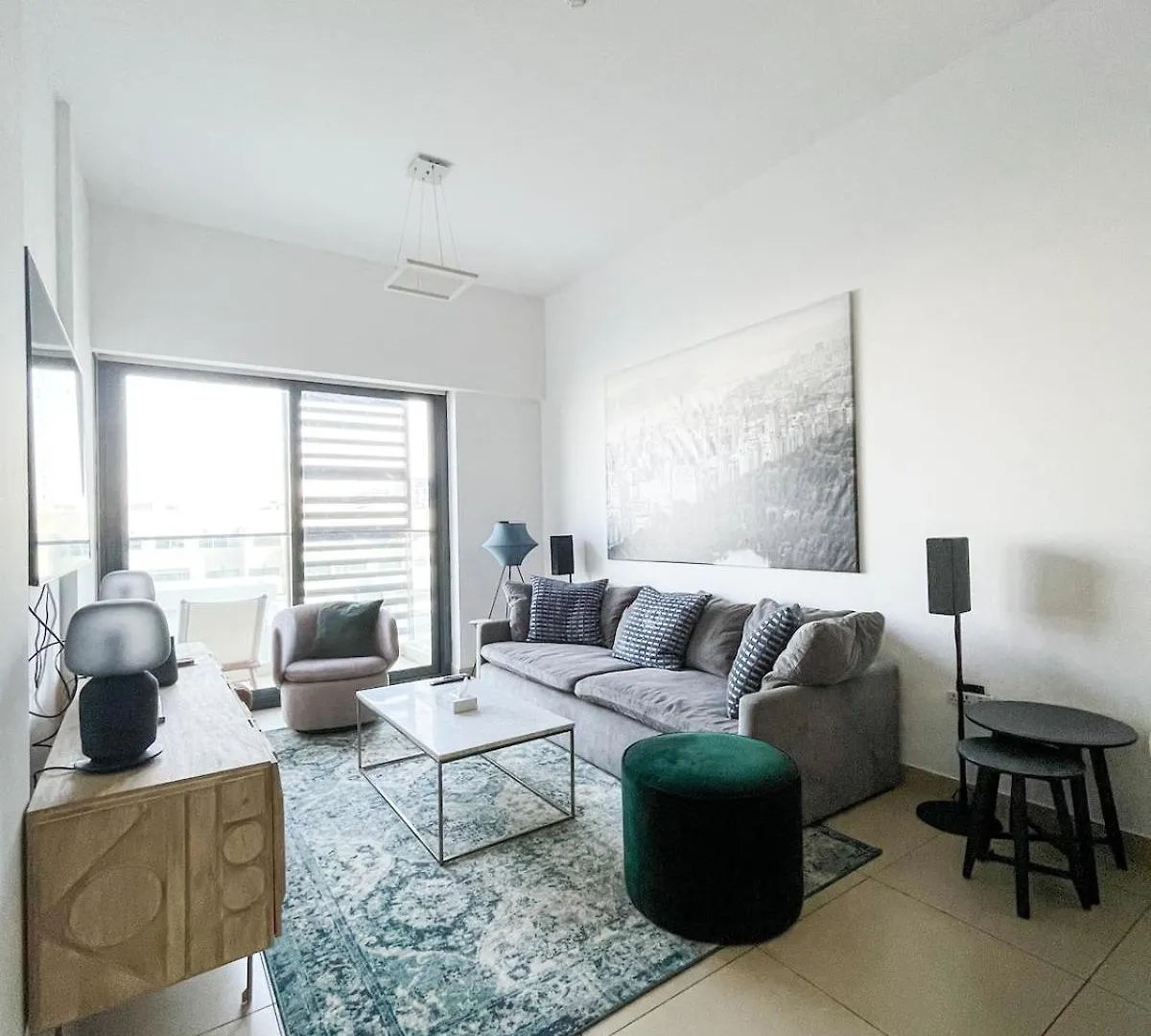 Tastefully Decorated 1 Bedroom In Jvc Dubai United Arab Emirates